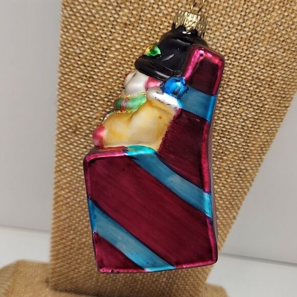 Thomas Pacconi Blown Snowman Present Glass Christmas Ornament Museum Series - Picture 4 of 8